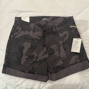 Camo adjustable length shorts. Grace and Lace, new with tags. Size 8